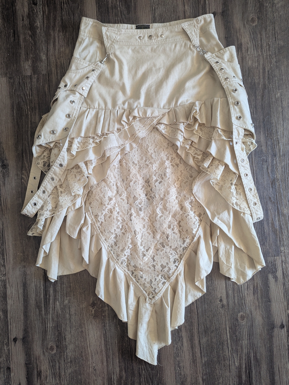 Women’s Cream Lace Ruffle High-Low Skirt